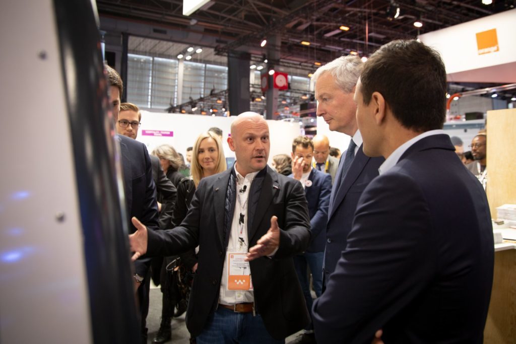 Emmanuel Ratel avec Bruno Le Maire au salon Vivatech 1024x683